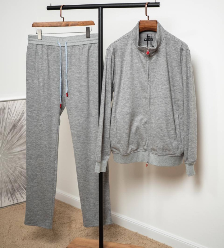 МУЖСКОЙ КОСТЮМ KITON фото