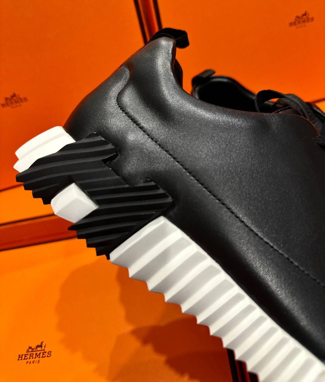 МУЖСКИЕ КЕДЫ HERMES детальное фото