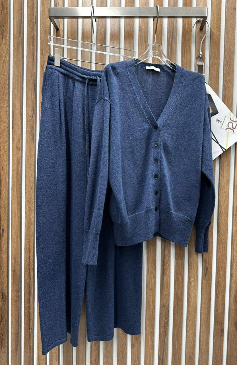 КОСТЮМ THE ROW детальное фото