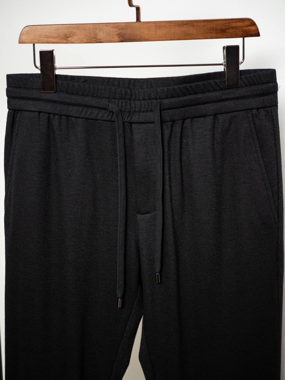 МУЖСКОЙ КОСТЮМ LORO PIANA детальное фото