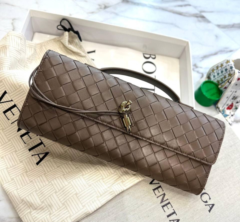 КЛАТЧ BOTTEGA VENETA фото