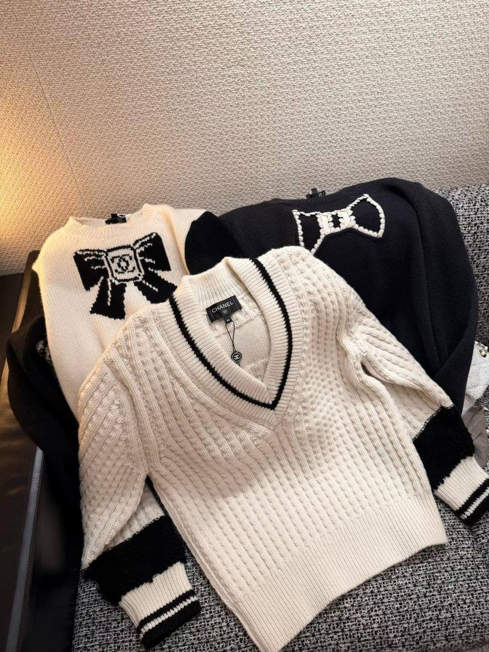 СВИТЕР CHANEL детальное фото