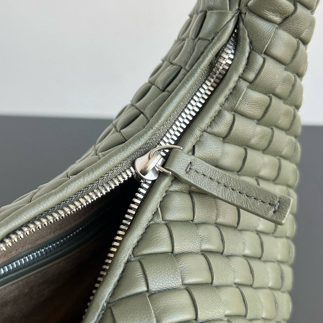 СУМКА BOTTEGA VENETA детальное фото