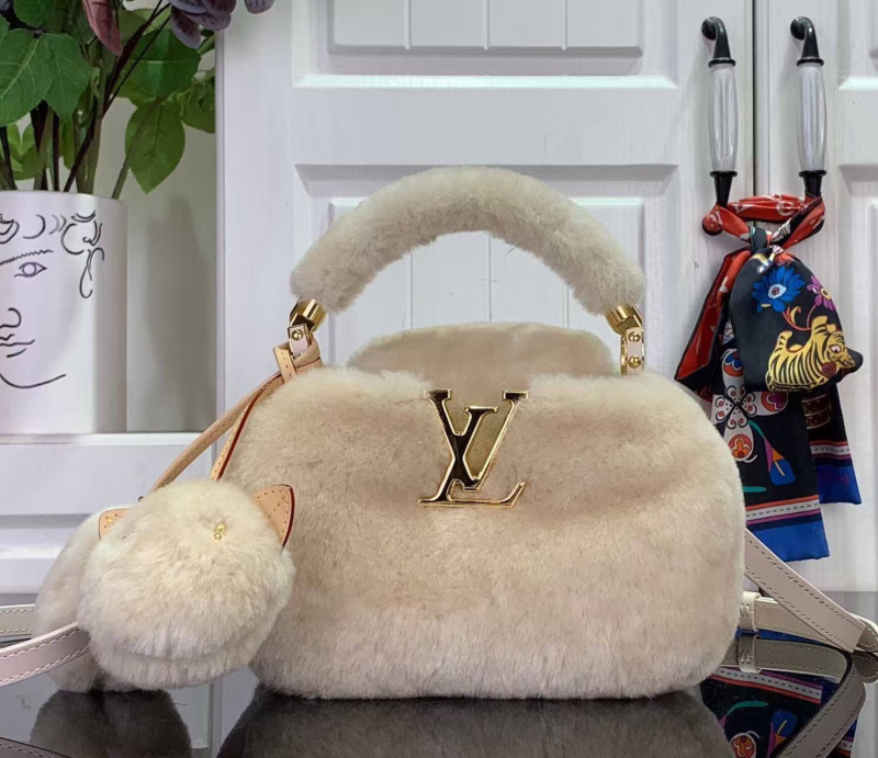 СУМКА LOUIS VUITTON фото