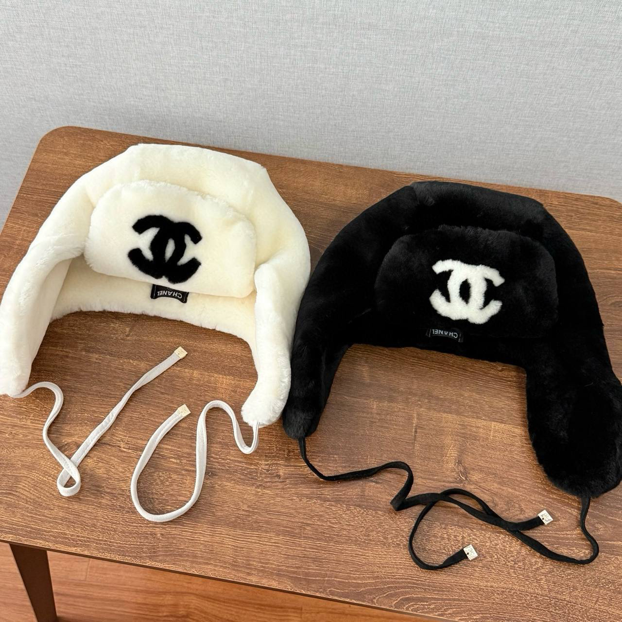 ШАПКА УШАНКА CHANEL детальное фото